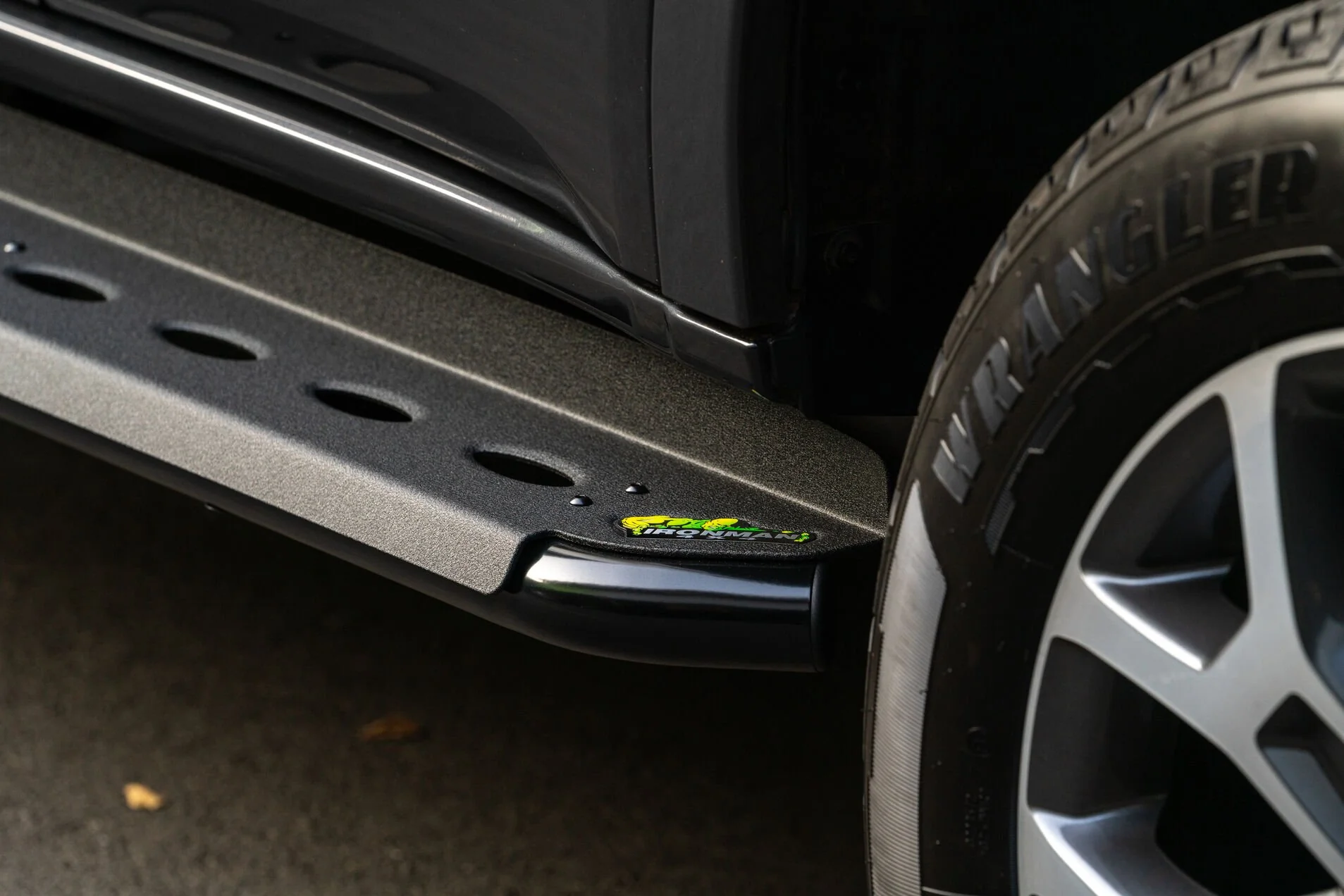 Isuzu D-Max (2012-2020) - Ironman Side Steps and Rails - SSR057-D - Image 6