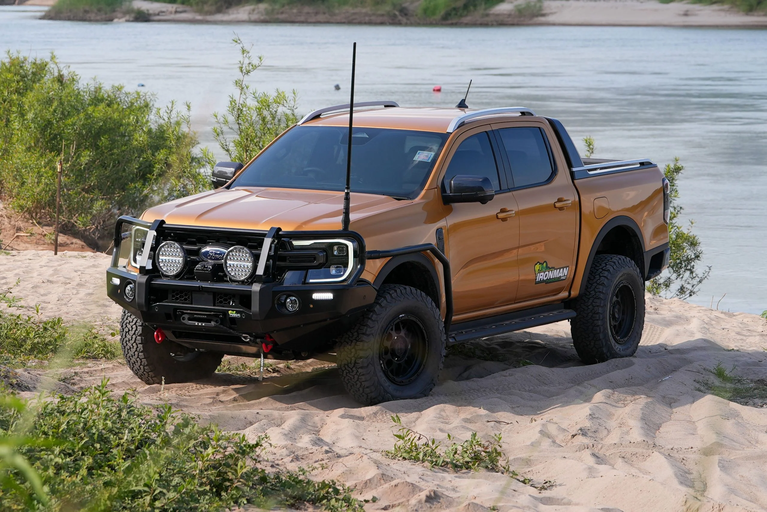 Toyota Landcruiser 79 series (2012-2020) Dual Cab  - Ironman Side Steps - SS019-D - Image 3